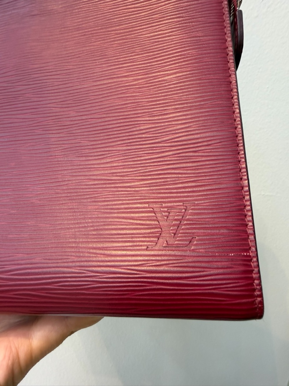 Louis Vuitton Deep Burgundy Epi Leather Toiletry Pouch - Picture 3 of 7